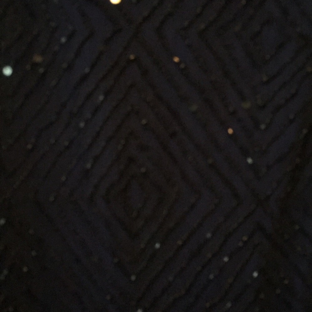 Stunning Geometric Pattern Beaded Cocktail Dress - Picture 4 of 16